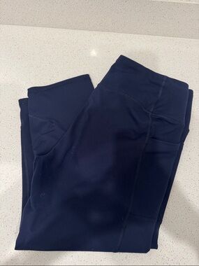 Victoria Sport capris